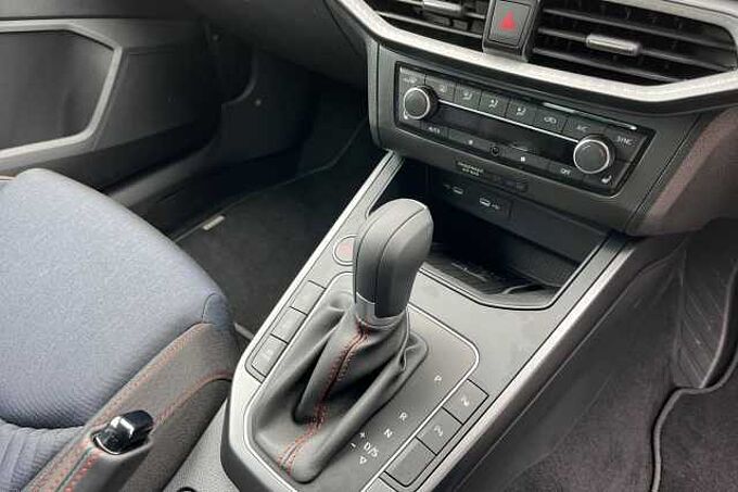 SEAT Arona 1.5 TSI FR Black Edition SUV 5dr Petrol DSG Euro 6 (s/s) (150 ps)